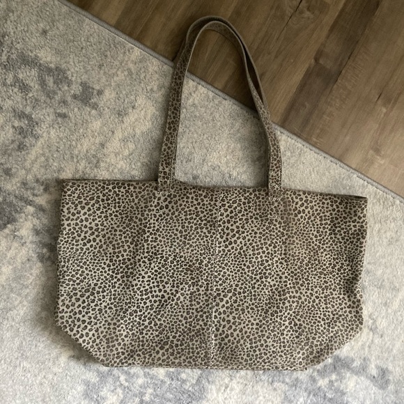 CCO! [Anthropologie] Willa Leather Tote Bag - Picture 2 of 12